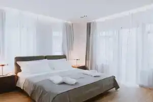 Dyrmo Hotel, Berat
