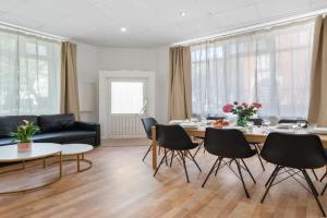 Holiday 33 Apartment O, 185 sqm with whirlpool and kids play room, Berlin