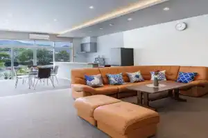 美ら海水族館 古宇利島車で20分 最大11名 北部観光に最適 キングハウス Guest house, Nakijin