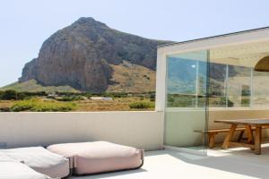 Villa Ippolita - 2 Bedrooms Apartment with Terrace & Garden Exclusive, San Vito Lo Capo