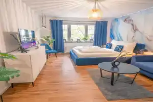 Noble Studio - 1 Min to HBF, Mannheim