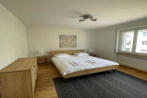 Very central and sunny 2BR flat - Marble 2 Apartments, Zurich