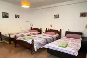 Hostel flash, Ulcinj