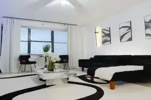 Modern Skyrise Condo Downtown Jax Apartments, Jacksonville