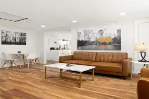 The Heights Nook Peaceful Getaway with a Den Guest house, Peoria