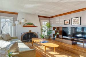 Stay - Charming Home in Hollywood District Guest house, Portland
