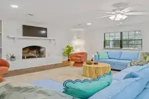 Tally's Sapphire Sleeps12 near FSU, Capitol, Golf Club with Game Room, Projector and Patio, Tallahassee