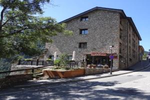 Hotel, Ransol
