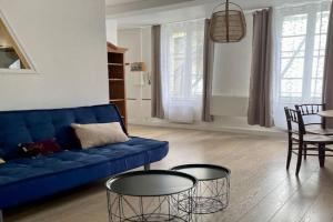 Fun x Cosy City Retreat by Melrose Apartments, Bayeux