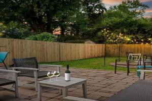 Close to Butler Uni, Cozy Home,Firepit,Free Parking Guest house, Indianapolis