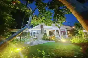 Sun and Moon House, Pattaya