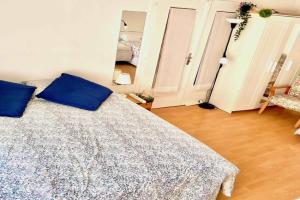 Chambre chez l'habitant en hyper centre à 7148 Guest house, Strasbourg