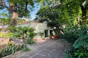 Pet Friendly Villa With Courtyard & Kitchen In, Jaipur