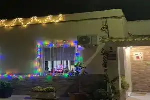 La casa amarilla de Luis y Eileen, Villajoyosa