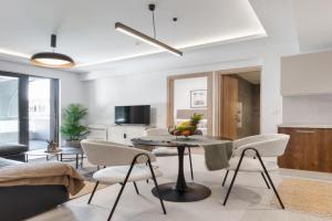 Comfy Apt terrace and parking 800m to old town and beach Apartments, Chania Town