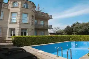 Promenade Villa, Baku