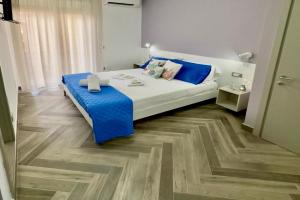 Leonardo Suites, Scilla