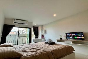 5 mins to Ari - Sutthisan Apartments, Nonthaburi City