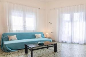 Vintage Charm Apt near Centre Apartments, Heraklio Town