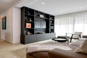 022 Stylish & Modern Apt, Near Beach Apartments, La Cala de Mijas