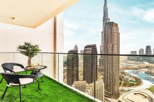 Panoramic Downtown & Fountain views from High Floors at Forte by Propigo Apartments, Dubai