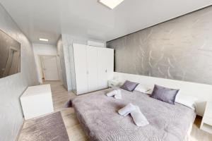B&B Luxury House, Rho