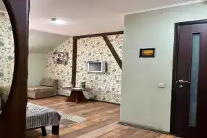 JOKER Hotel, Chernovtsy