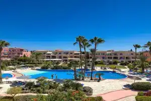 Limnaria Gardens Beautiful Apartment by VICHY Holidays, Paphos
