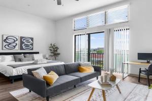 Urban King Loft Perfect for City Explorers Apartments, Birmingham