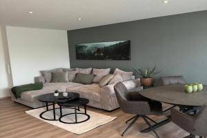 Highlight Maisonette - 94 qm und bis zu 6 Personen! Apartments, Schonach