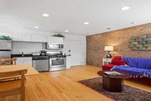 Panoramic Views on Your Front Porch Apartments, Pittsburgh