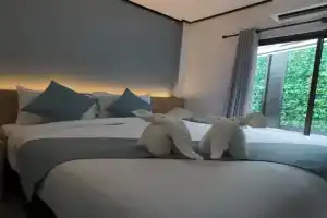 Jong's House-, Phi Phi Island