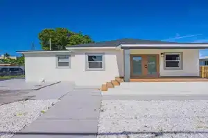 Modern Unit 1 - Close to South Beach & Airport Guest house, Miami