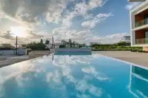 Starry Bay luxury home Apartments, Chlorakas