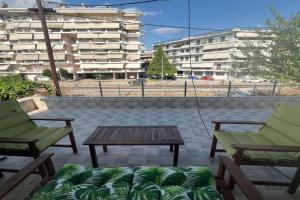 Bakopoulos resort Ένα όμορφο διαμέρισμα με βεράντα, Trikala