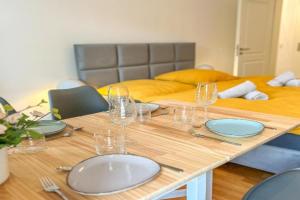Pirna City Apartment 4 PERSONEN, WLAN, BALKON, Pirna