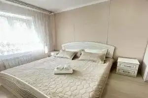 Uyutnye apartamenty v tsentre Idealno dlya turistov, Semipalatinsk