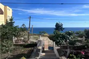 Adrianas Guest House, Himare