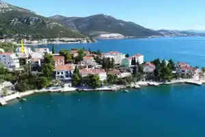 Apartments Mediterranean House - Two Bedroom Apartment with Terrace, Klek