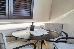 Apartment Tina - One Bedroom Apartment with Terrace, Brna