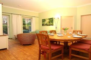 Appartementhaus Strandstraße 32 Fewo 5 Apartments, Kuhlungsborn