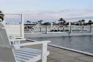 Luxury Waterfront Retreat Guest house, Mooloolaba