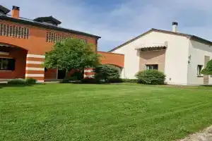 BikeBnB Apartments, Mira