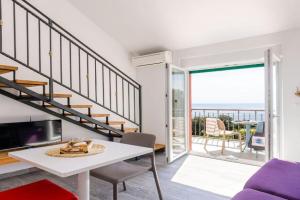 Apartments Villa Lukas - ''No 11'' Gallery Studio Apartment with Balcony and Sea View, Cavtat