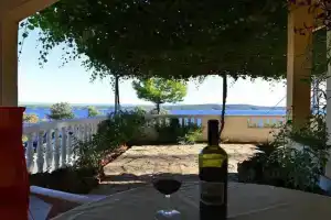 Apartments Dobrila - One Bedroom Apartment with Terrace - A1, Zavala