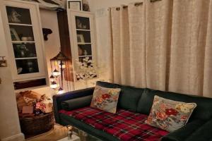 Trinity Cottage 2 bed with mezzanine, Dublin