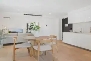Modern 1 Bedroom Apartment in Southbank, Melbourne