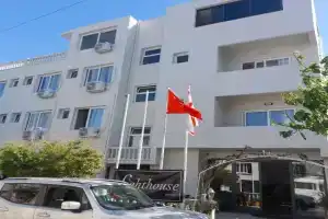 Lighthouse Suites by HolidayKeys, Kyrenia