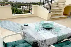 Roof Terrace Heaven with Sea View Apartments, Chlorakas