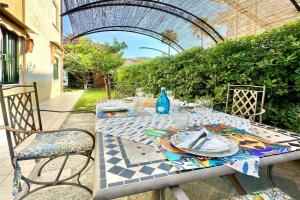 Hostdomus - Casetta Bouganville Apartments, Verezzi